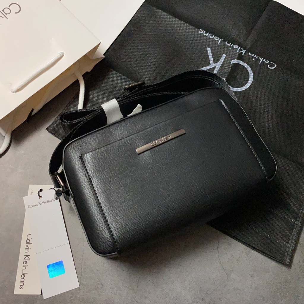 Túi nam sần trơn 2 ngăn logo thanh - Xk851