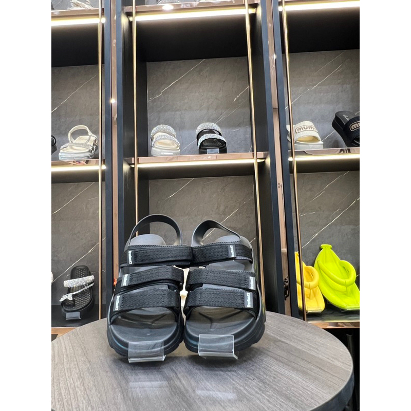 Sandal nữ quai ngang, sandal nâng đế 5cm, kiểu dáng trẻ trung, hiện đại msp: 9968-1