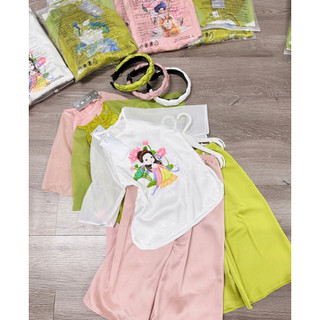 Set áo dài cô gái kèm mấn cho bé