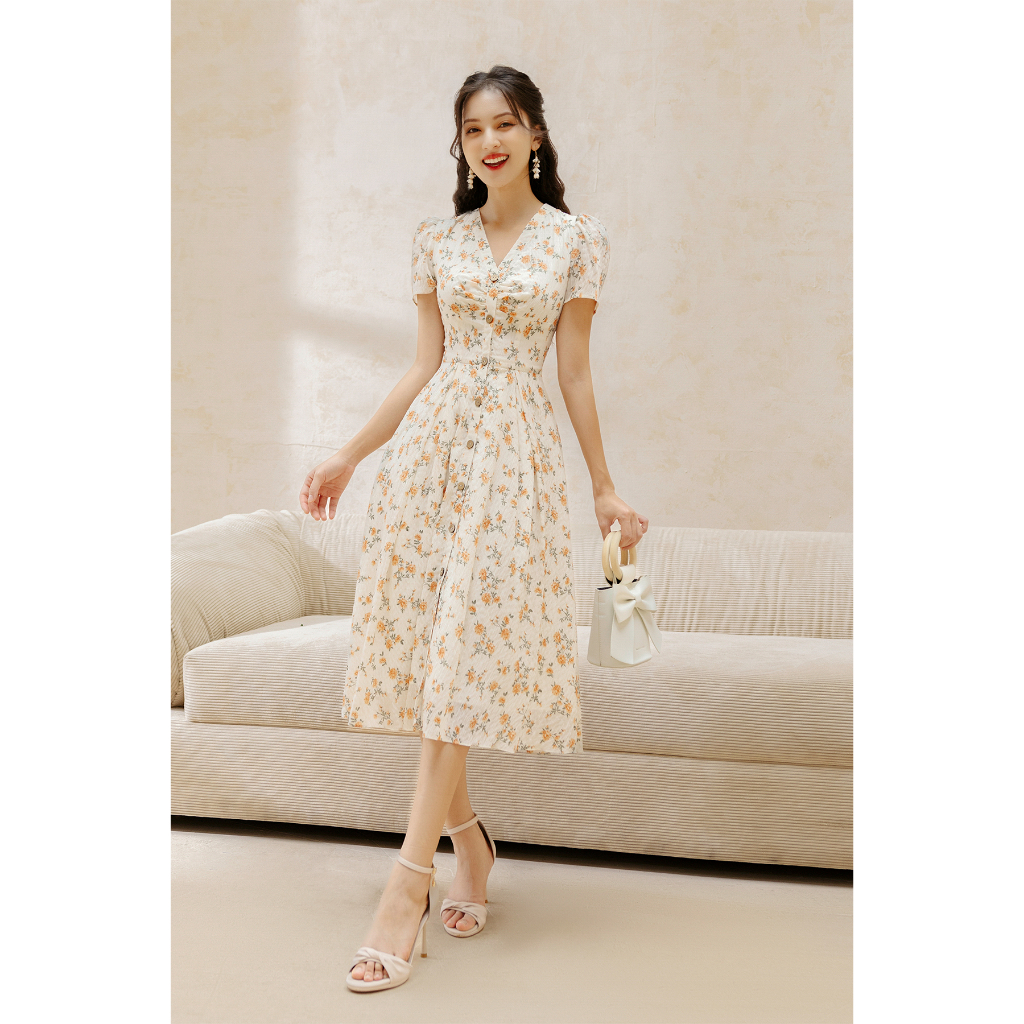 Váy be hoa nhí cổ V kiểu dáng xòe midi nẹp cúc Lep' DS03V102494B1