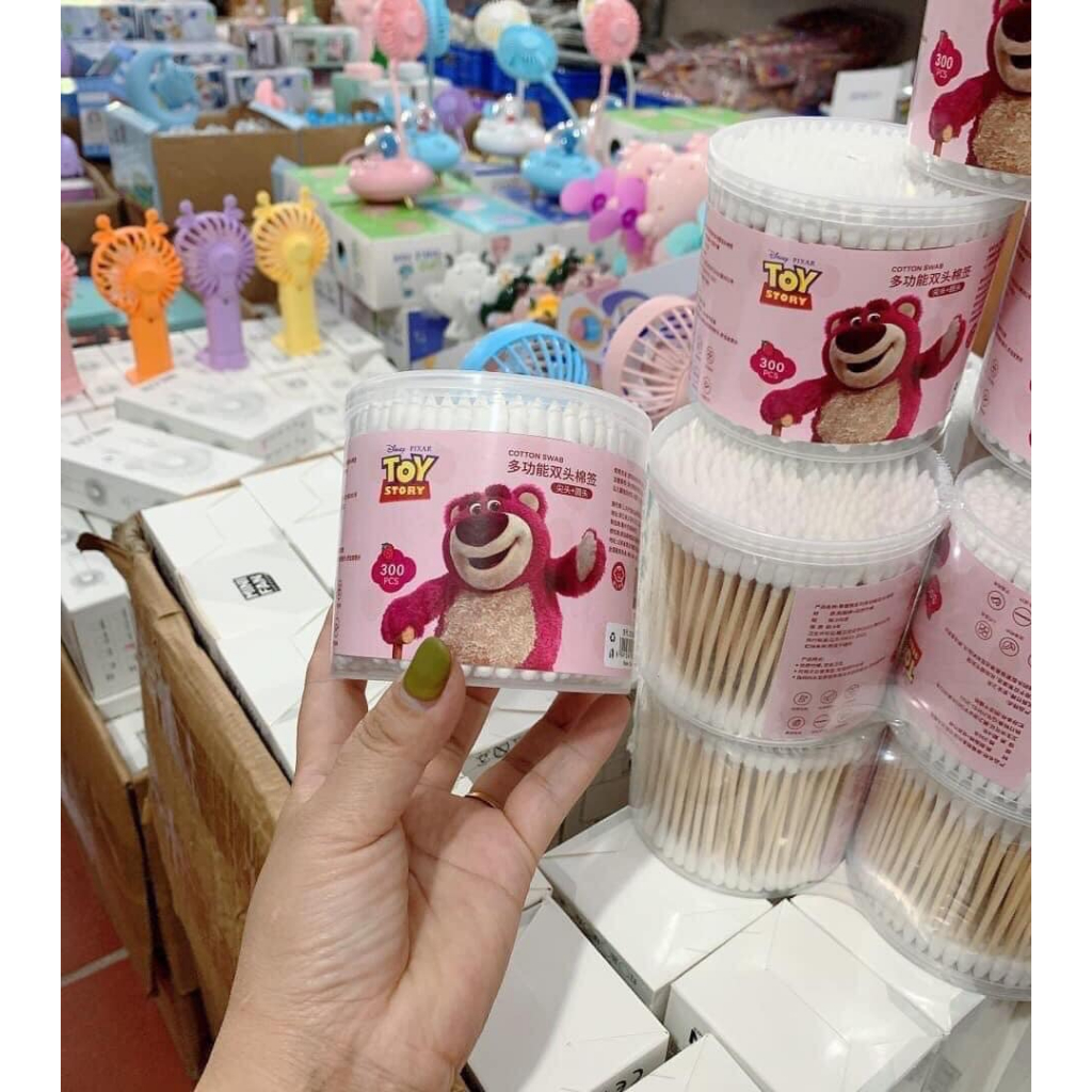 Hộp 300 bông tăm ngoáy tai gấu dâu