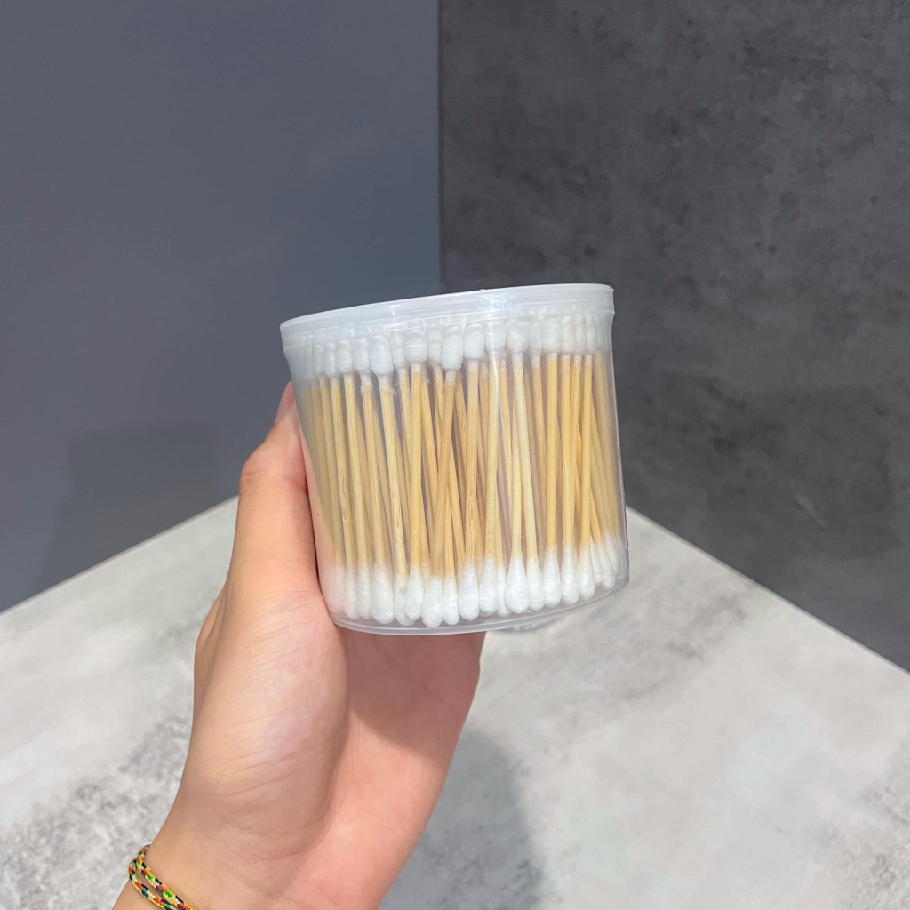 Hộp 300 bông tăm ngoáy tai gấu dâu