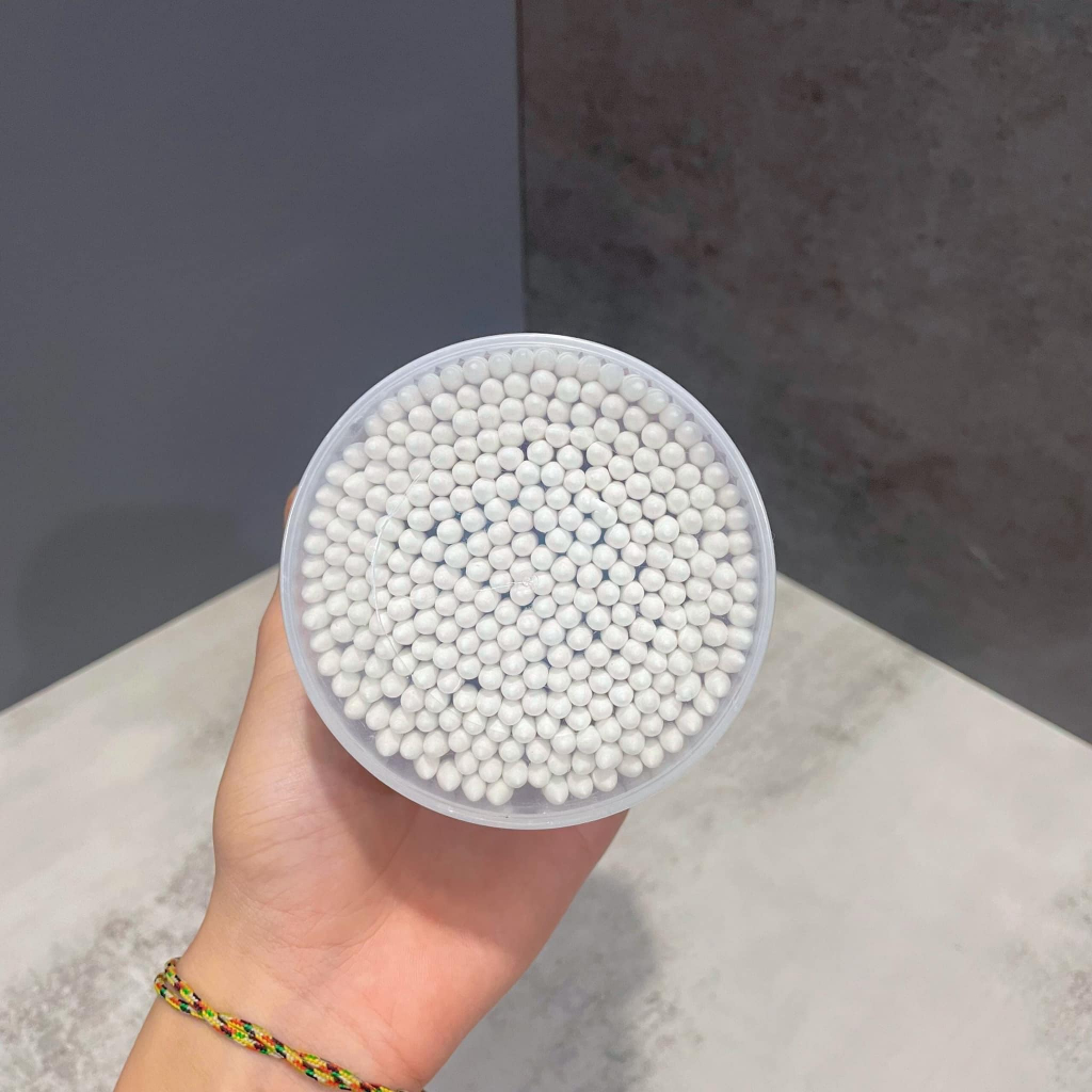 Hộp 300 bông tăm ngoáy tai gấu dâu