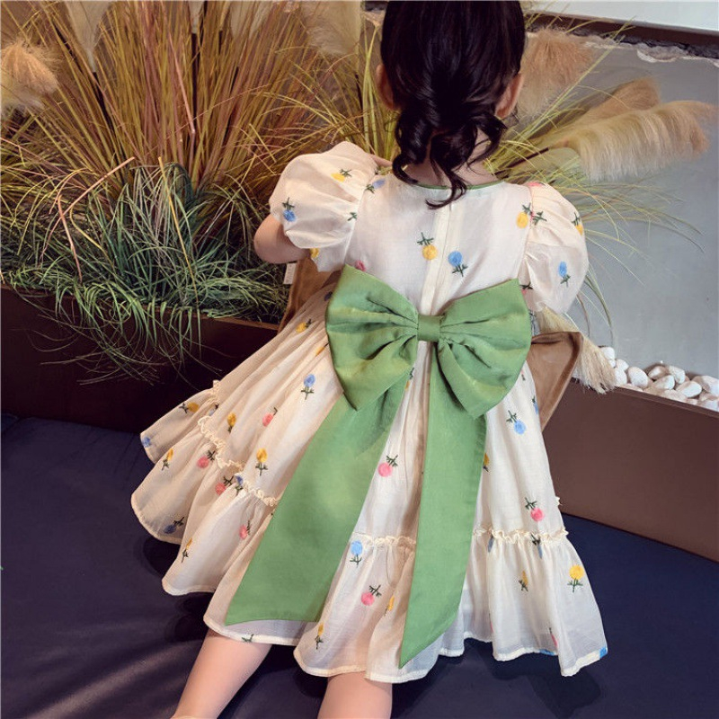 Đầm công chúa thêu hoa vintage dễ thương cho bé gái