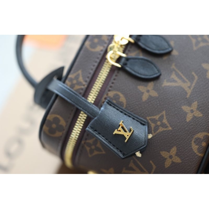 Túi xách dành cho nữ Eo vì da thật tặng kèm lót form khăn lụa đỉnh dã man