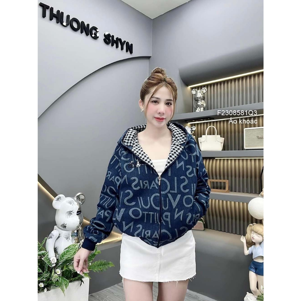 Áo khoác jean nón phối họa tiết chữ kéo khóa lót vải caro form rộng tay dài bo hàng đẹp!