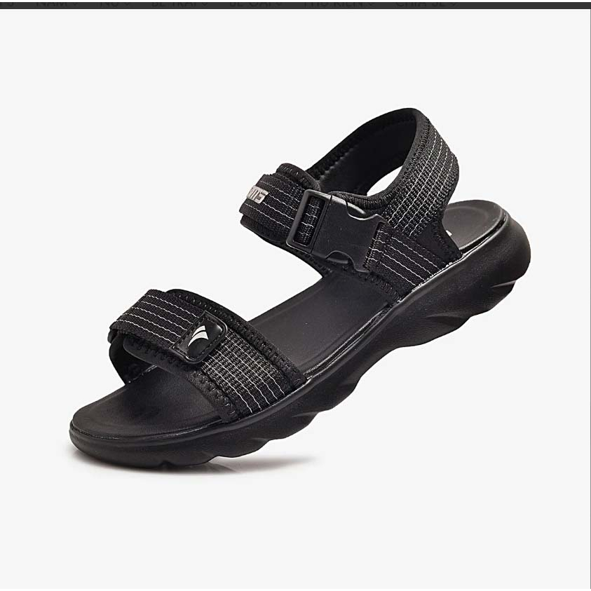Sandal thể thao