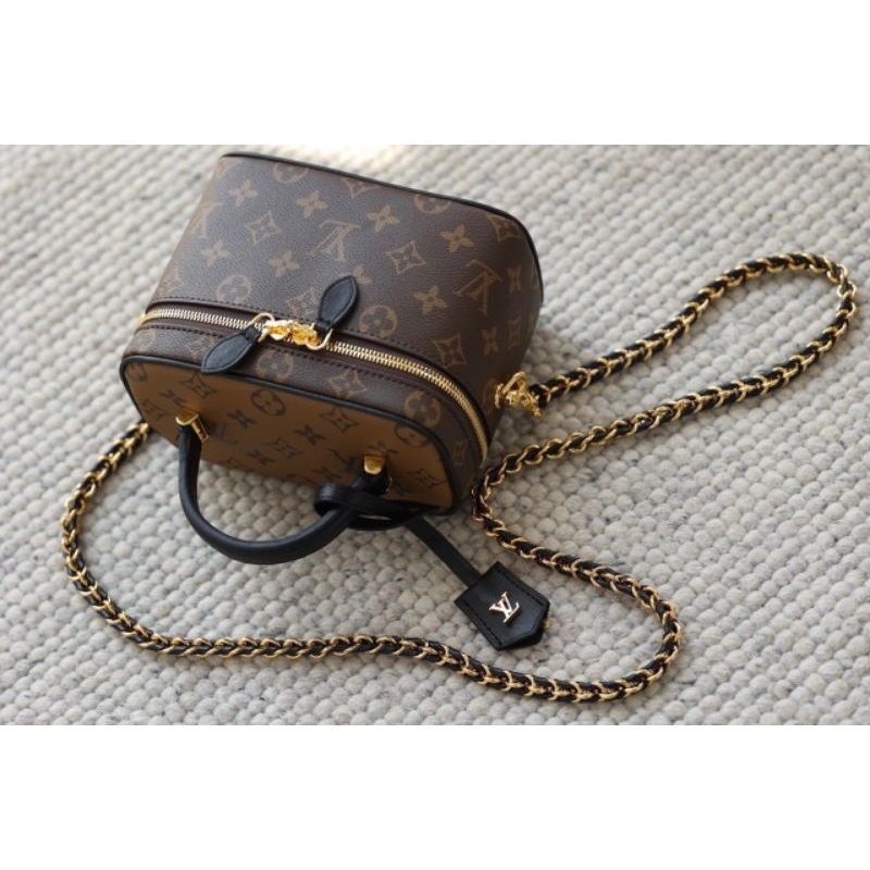 Túi xách dành cho nữ Eo vì da thật tặng kèm lót form khăn lụa đỉnh dã man