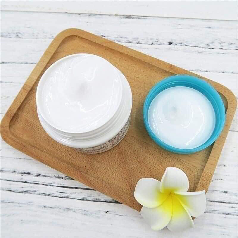 🆘️🆘️Kem dưỡng da CUREL của Nhật nhé ce.