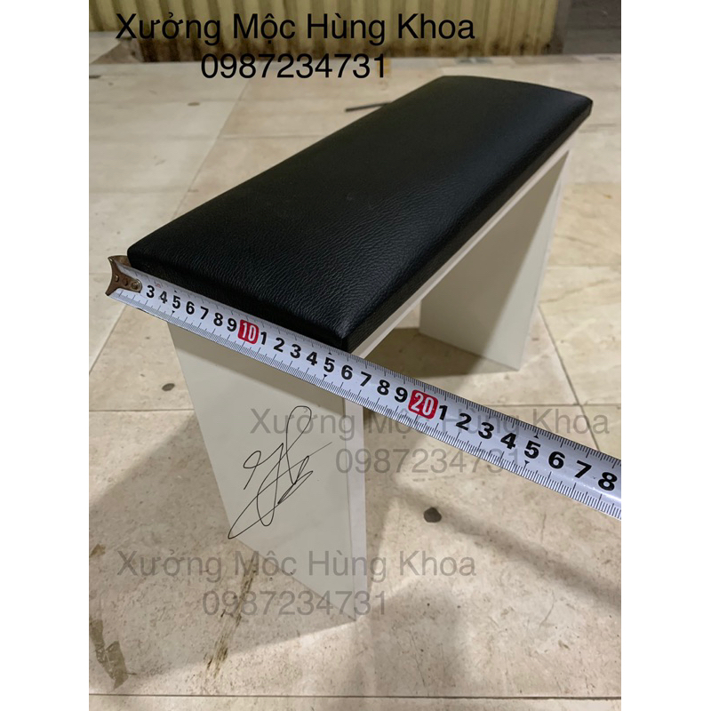 Kệ kê chân kê tay làm nail có bọc da bao êm, bao bền kể để chân làm nail