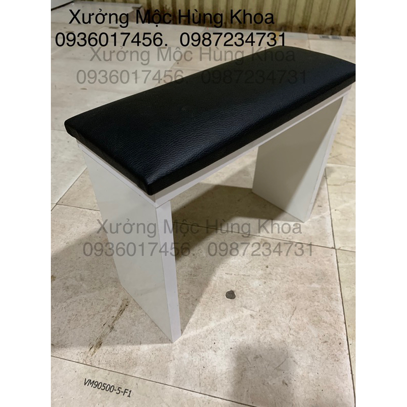 Kệ kê chân kê tay làm nail có bọc da bao êm, bao bền kể để chân làm nail