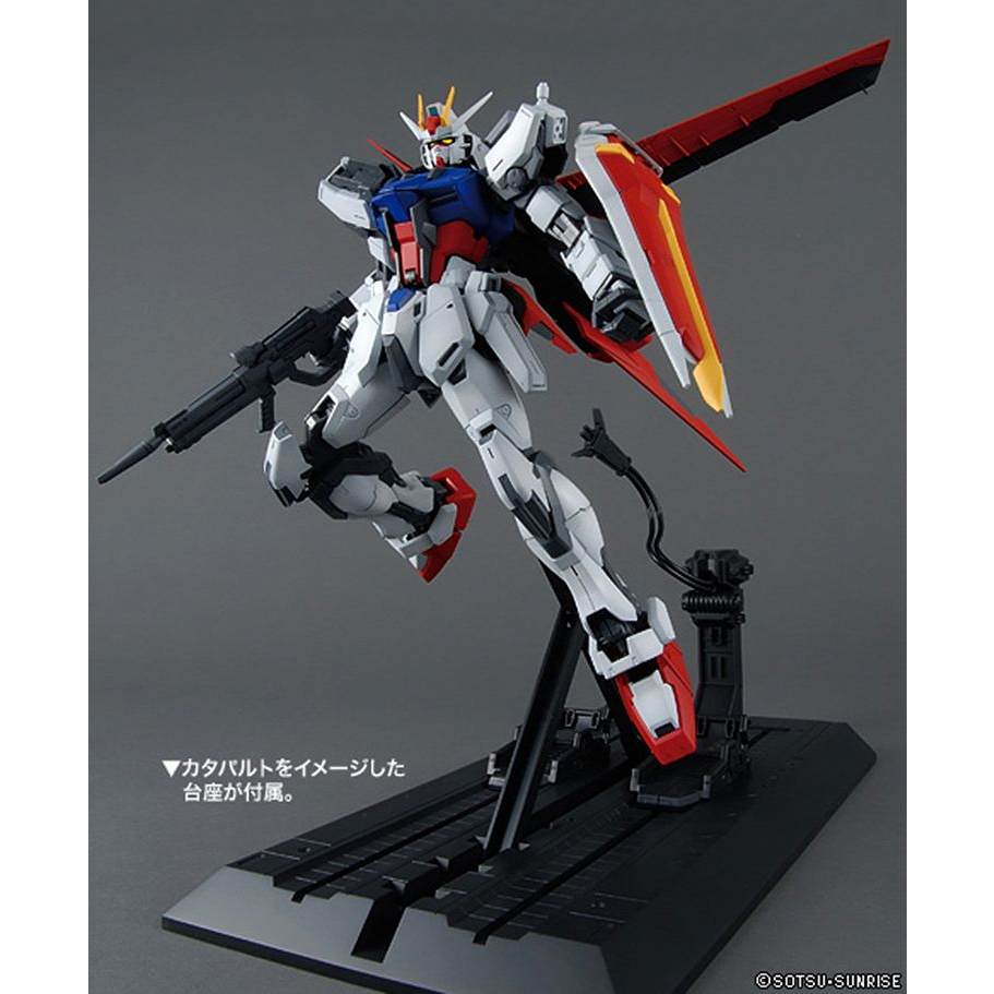 Mô Hình lắp ráp Bandai Gundam MG 1/100 Aile Strike Gundam ver RM - bản Remaster