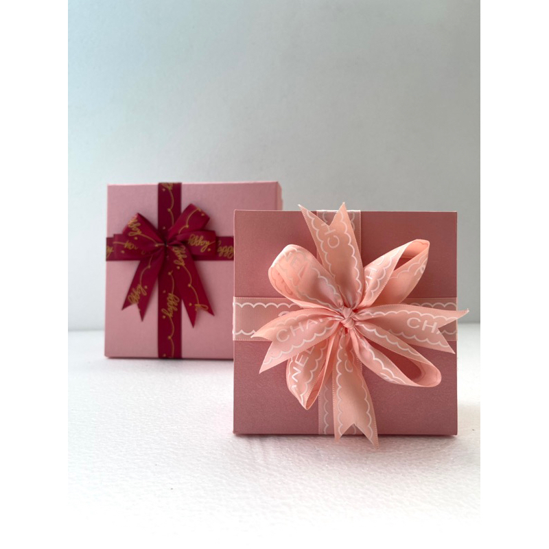 Hộp Son Dài Đựng Quà mỹ Phẩm Siêu Xinh 13-13-7cm tặng rơm