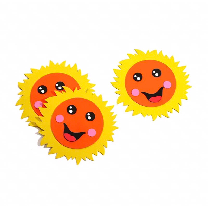 Mặt trời và mây trang  trí  mầm non