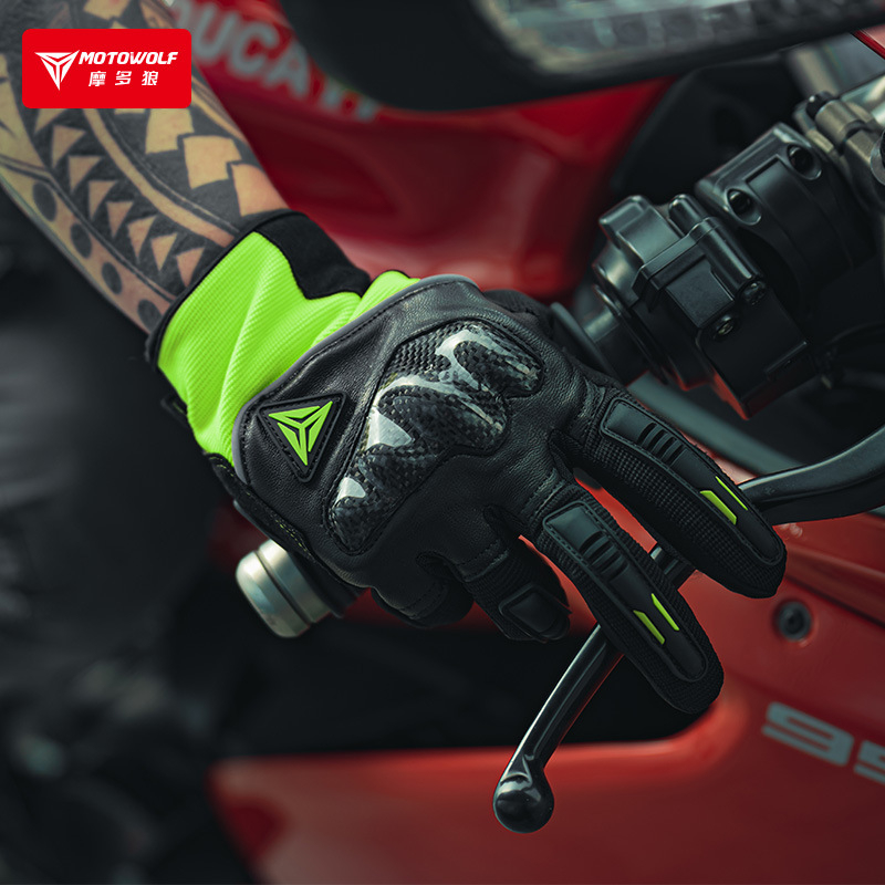Găng tay gù carbon MOTOWOLF MDL0333