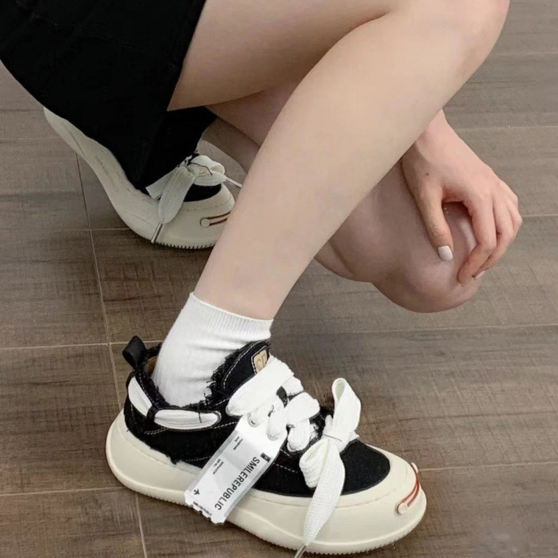 Giày bánh mì Smiler public nam nữ  Đen Và trắng , Giày sneaker Smilerpublic Thiết Kế Độc Lạ Hàng Hot Trend 2023