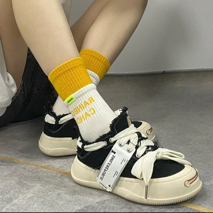 Giày bánh mì Smiler public nam nữ  Đen Và trắng , Giày sneaker Smilerpublic Thiết Kế Độc Lạ Hàng Hot Trend 2023