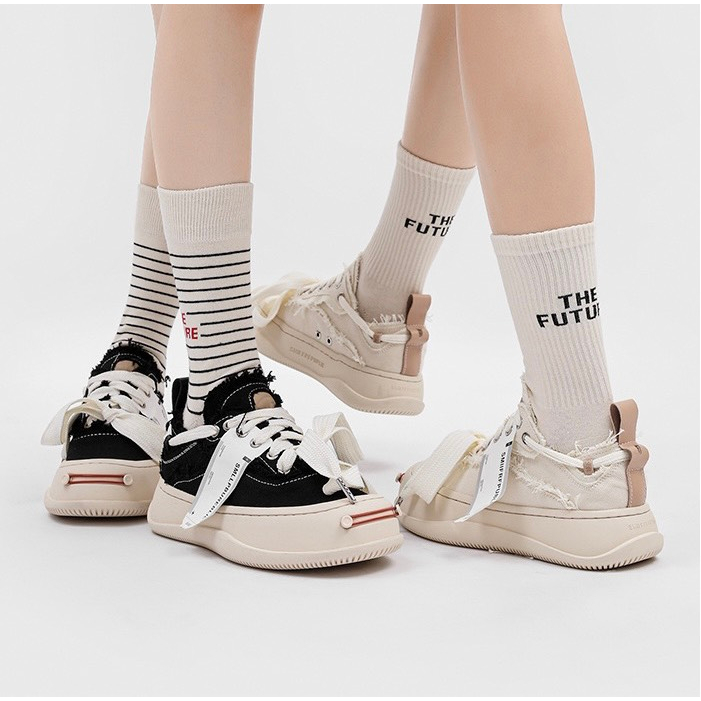 Giày bánh mì Smiler public nam nữ  Đen Và trắng , Giày sneaker Smilerpublic Thiết Kế Độc Lạ Hàng Hot Trend 2023