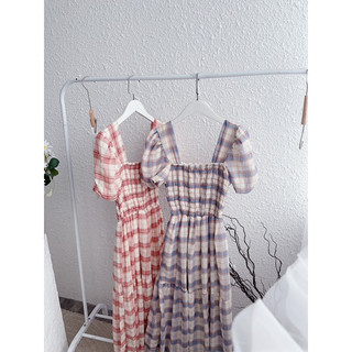 Đầm maxi caro cổ vuông