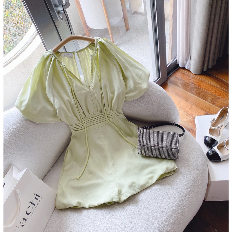 Pass jumpsuit xếp ly tay phồng