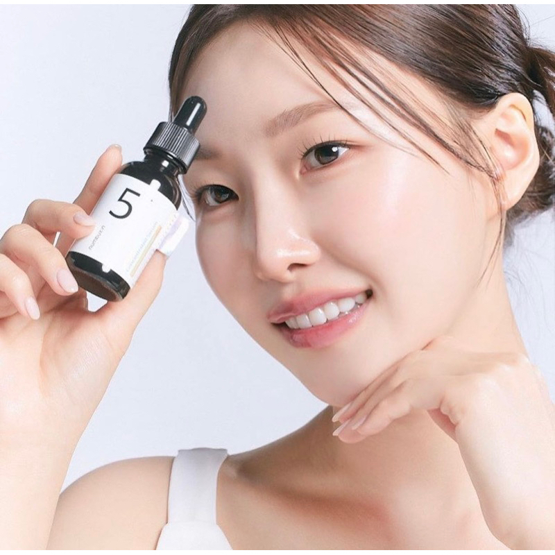 Tinh chất trắng da mờ thâm nám Numbuzin No.5 Vitamin Concentrated Serum 30ml