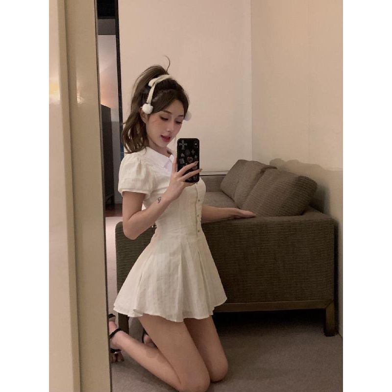 Váy xoè vai bồng tiểu thư