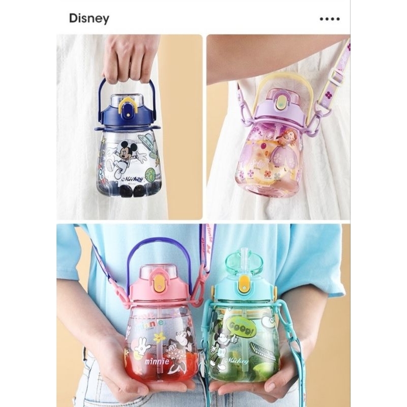 Bình nước hãng Disney nhỏ nhắn. Bé tự tay dán trang trí sticker, Có ống hút ,tay xách ,dây đeo