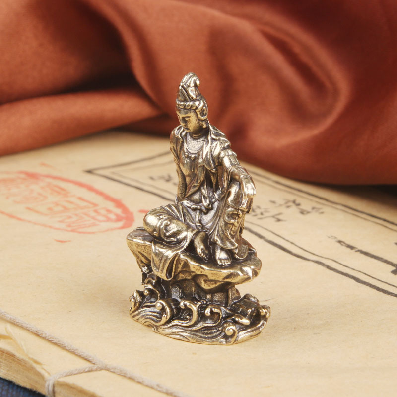 Vật phẩm trưng bày bằng đồng hình mẹ quan âm nhiều mẫu độc đáo bền đẹp