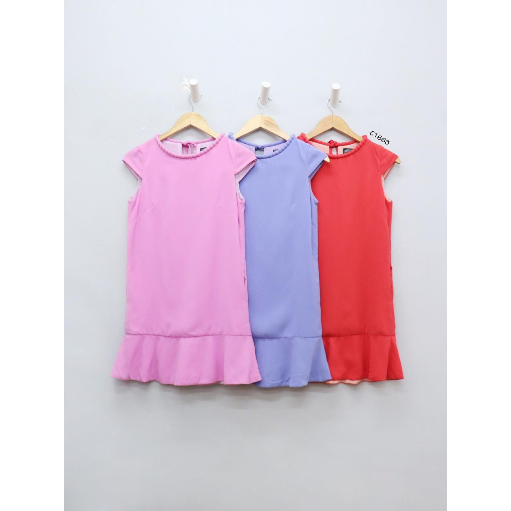 C1663 - Đầm cổ tròn kiểu cột nơ tay con, trơn