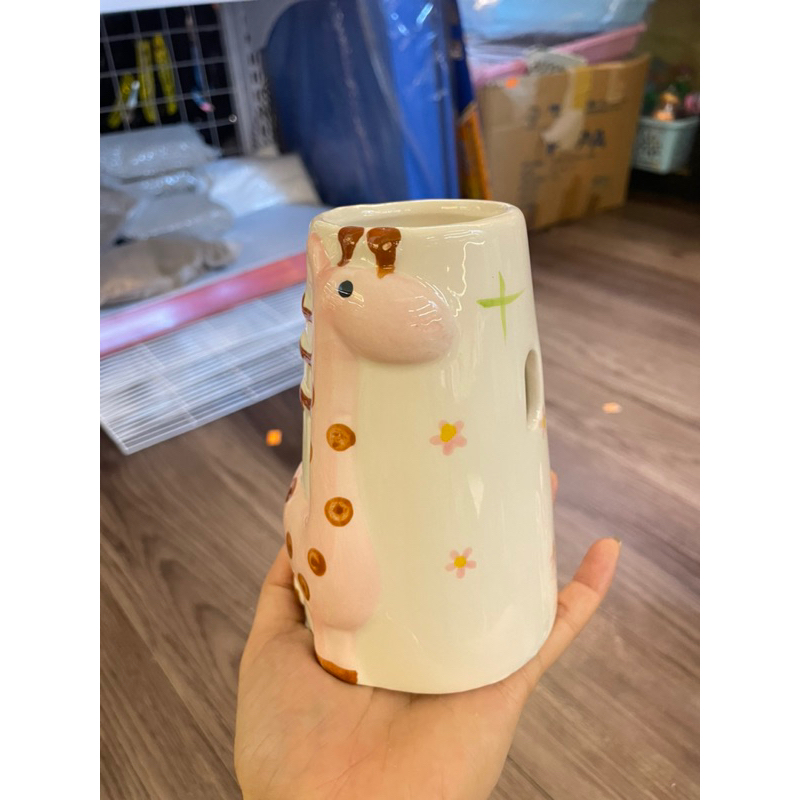 Đế Sứ Bình nước hình Khủng Long xinh xắn cho hamster chống cắn cạp .