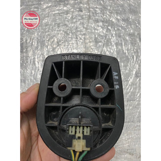 Đế đèn hậu cub 88fi zin rã xe ( sử dụng 81-86-88 )