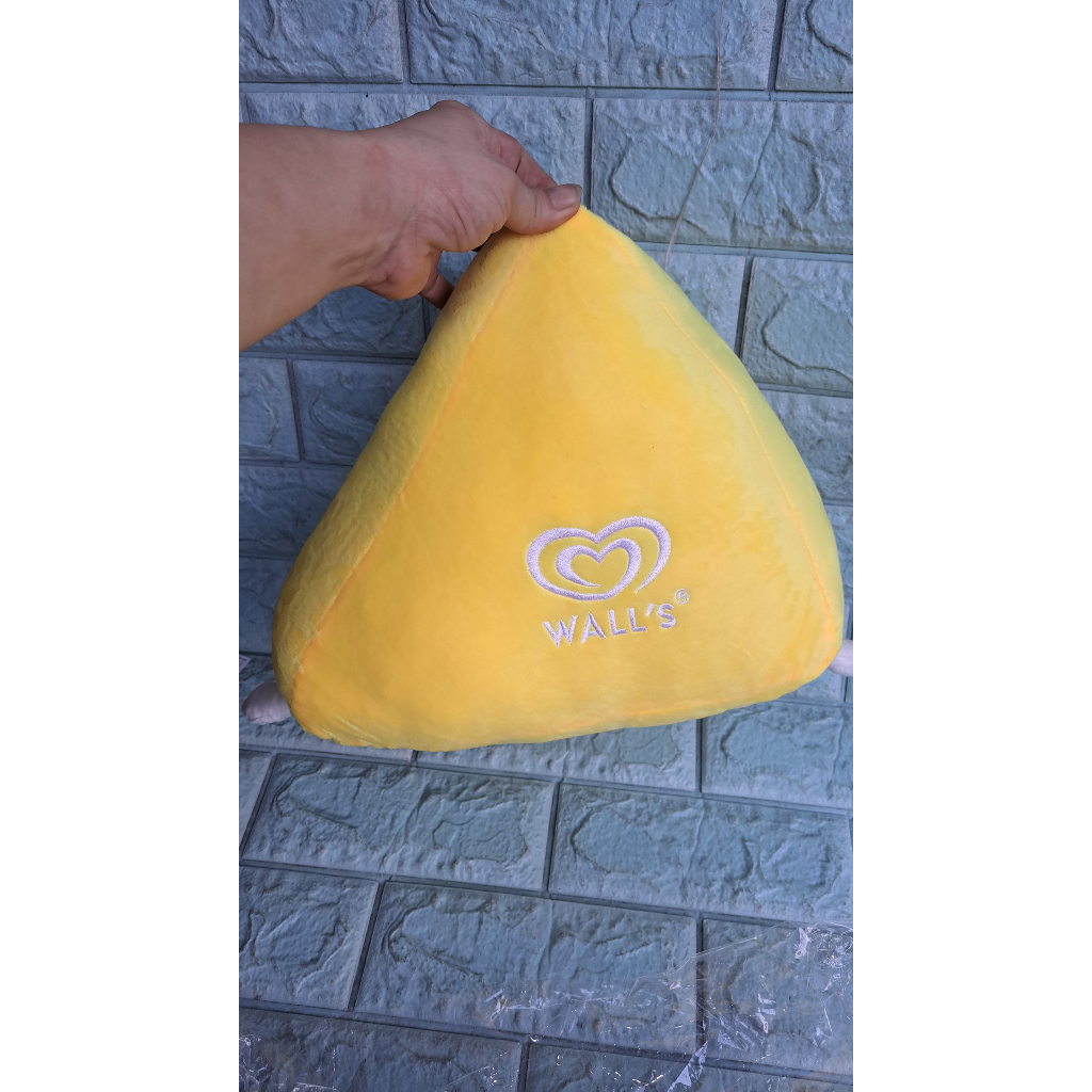 Gối bông hình phô mai dễ thương quà từ kem Walls