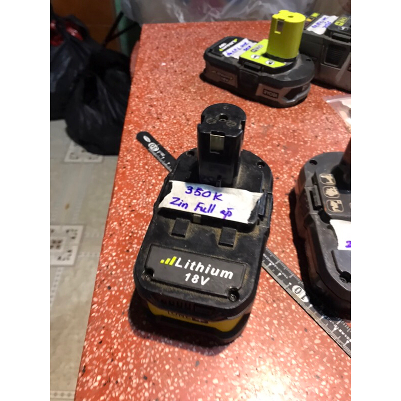 Pin sạc ryobi 18v có bao sống full áp