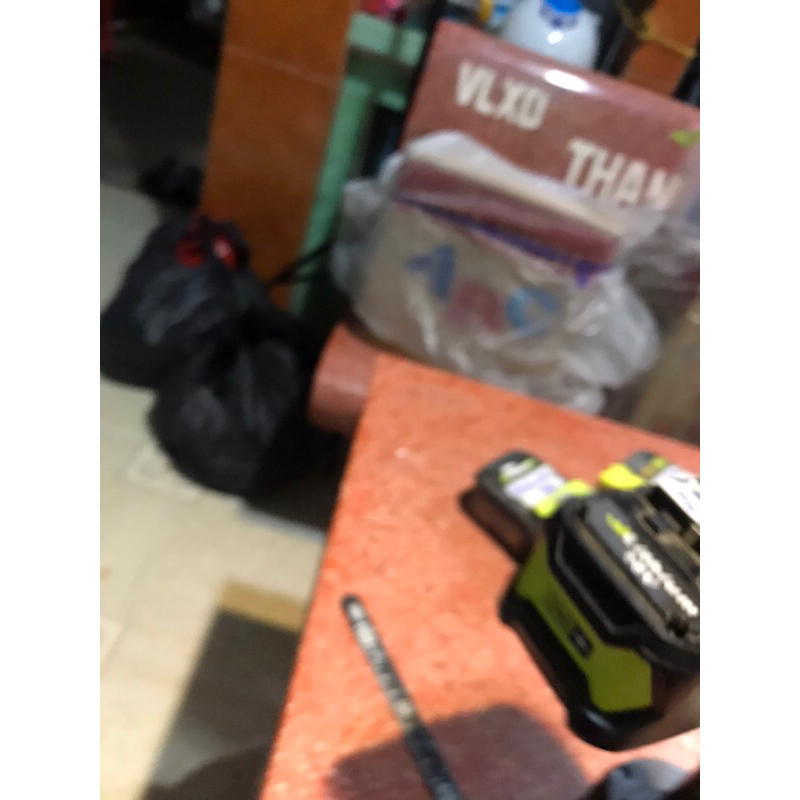 Pin sạc ryobi 18v có bao sống full áp