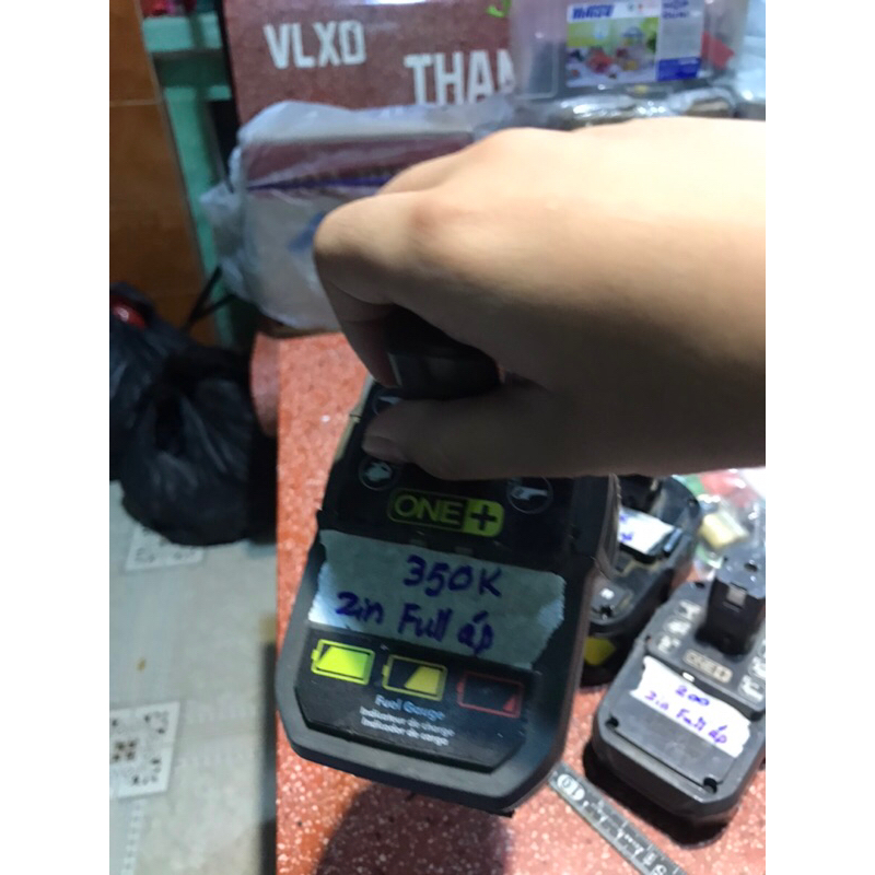 Pin sạc ryobi 18v có bao sống full áp