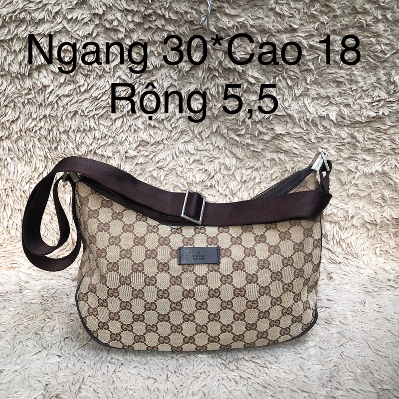 Túi chuẩn si. Túi qua sử dụng. Khách vui lòng xem hình nếu muốn biết thêm thông tin sản phẩm mời khách vô chat . Thanks.