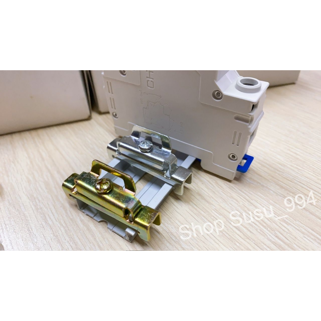 Chặn cầu đấu Domino bằng sắt Dinrail