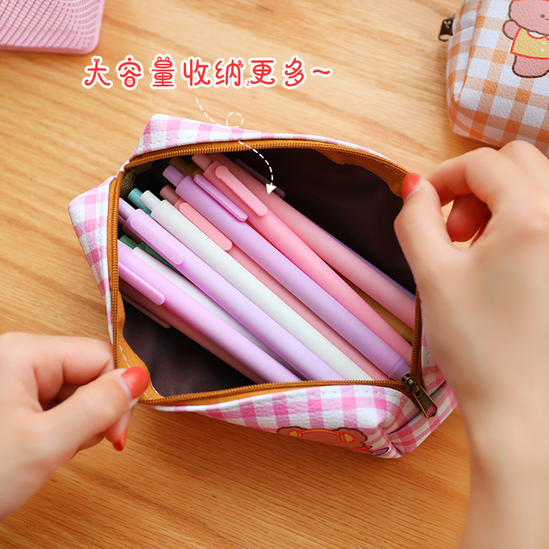 Túi Đựng Bút Dáng Tròn Da PU Chống Nước Kẻ Caro Xinh Xắn Giá Rẻ Hộp Bóp Viết Mỹ Phẩm Peach home 1k