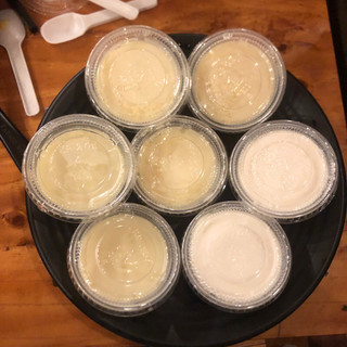100 hộp nhựa 2oz~ 56ml đựng nước chấm, nước sốt, nước tương, tương ớt,..có nắp pet