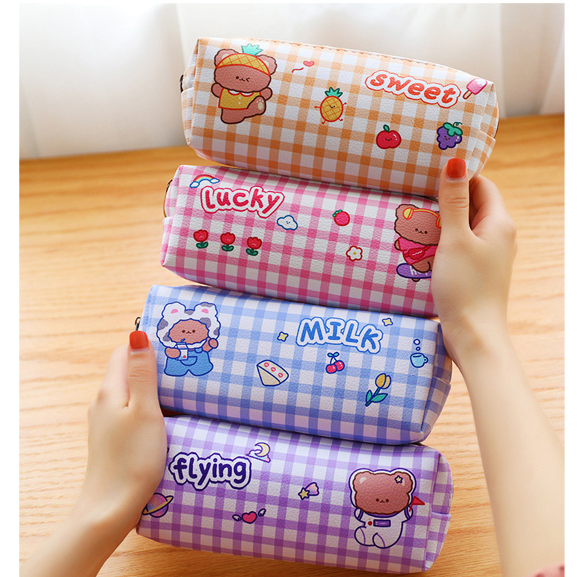 Túi Đựng Bút Dáng Tròn Da PU Chống Nước Kẻ Caro Xinh Xắn Giá Rẻ Hộp Bóp Viết Mỹ Phẩm Peach home 1k