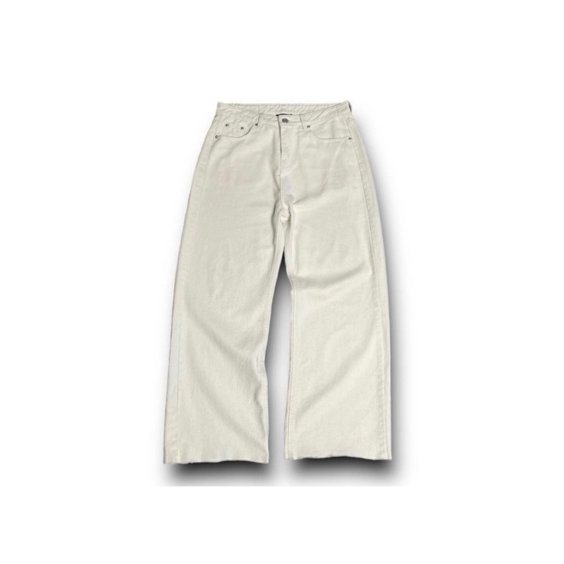 WHITE CUT BAGGY JEANS - Quần jeans trắng tưa chân 1145