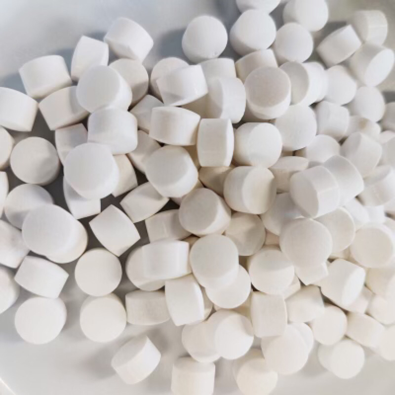 Viên vi sinh dạng viên nén - giúp làm trong nước , khử độc và cân bằng nguồn nước cho bể cá...