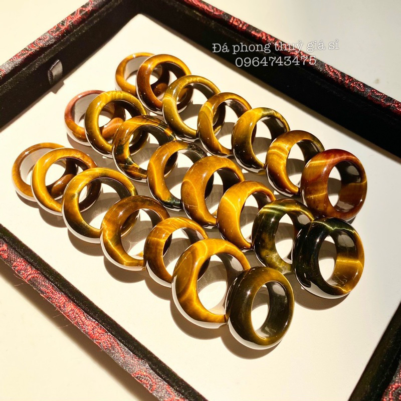 Nhẫn bản to đá thach anh mắt hô hàng đẹp ánh mạnh