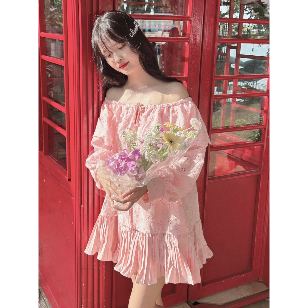 Flo ren Dress Váy xinh trễ vai hoạ tiết hoa dập nổi tiểu thư