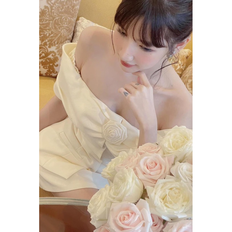 Set Dạ Tweed Trễ Vai Sang Chảnh Tặng Kèm Hoa Cài Áo, Phối Chân Váy Chữ A Hàng Hai Lớp Lót