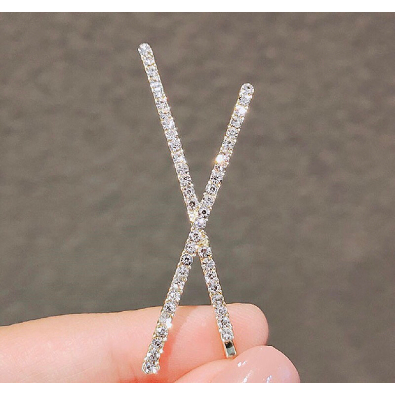 Kẹp chéo đính hạt lấp lánh ánh kim xinh chụp ảnh đẹp