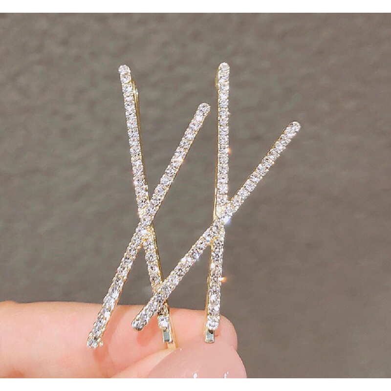 Kẹp chéo đính hạt lấp lánh ánh kim xinh chụp ảnh đẹp