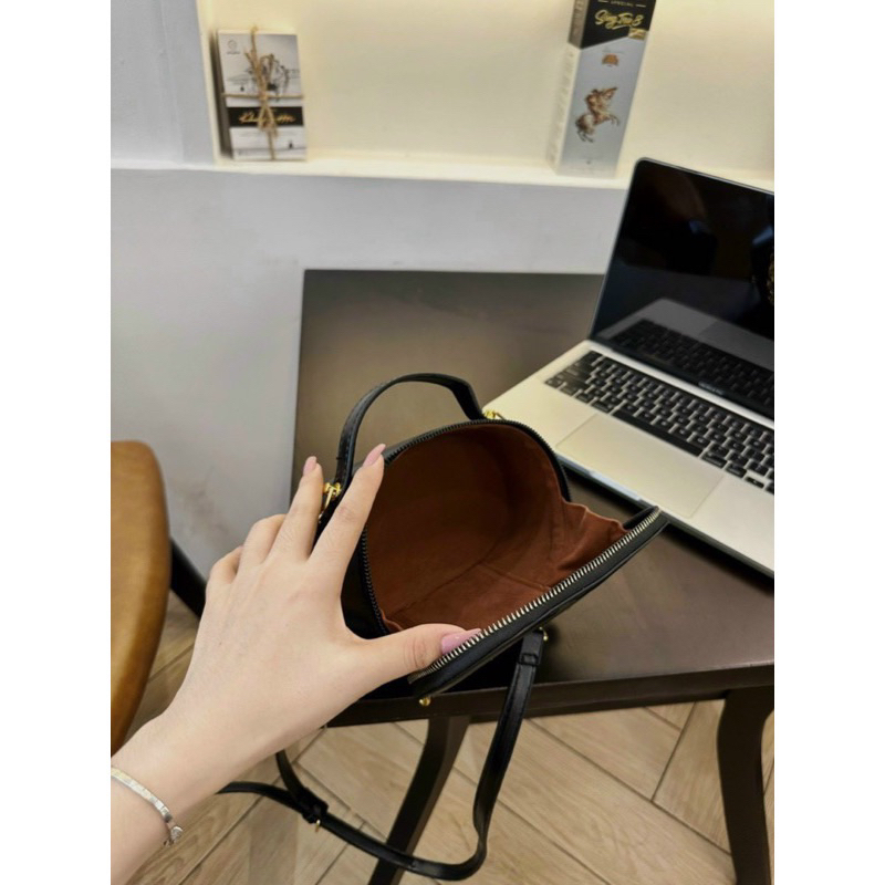 Túi cốpD xách tay đeo chéo size 20