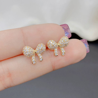bông tai hình trái tim đính 2 vòng đá siêu sang chảnh