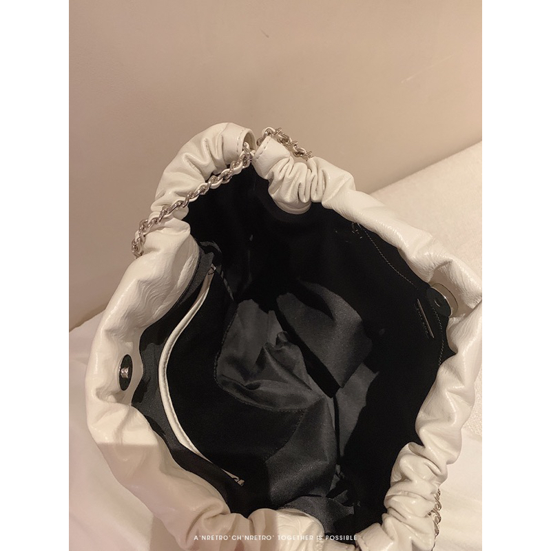 TÚI TOTE CHIO’2ND CD31036 CHÍNH HÃNG ĐÍNH CHARM NỔI CÁ TÍNH